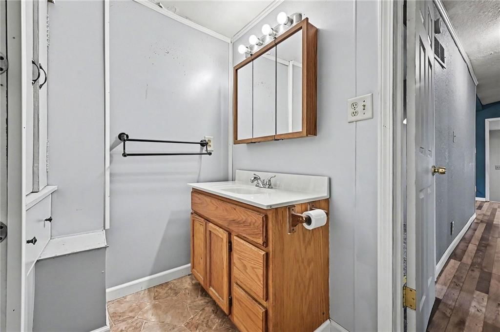529 Liberty Street — photo 13