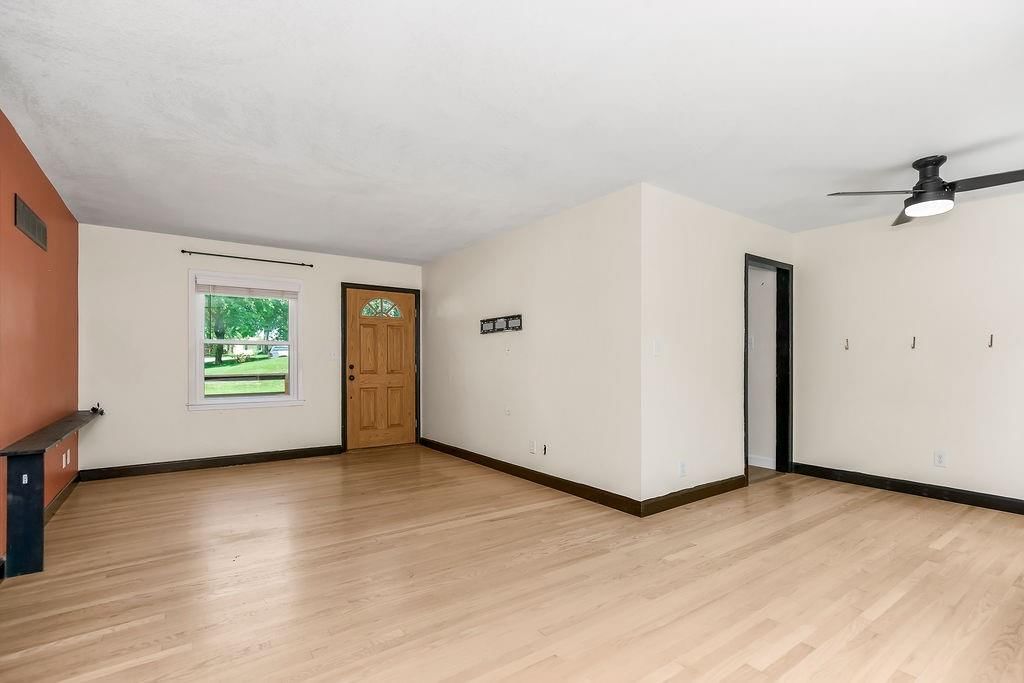 3437 N Chelsea Avenue — photo 7