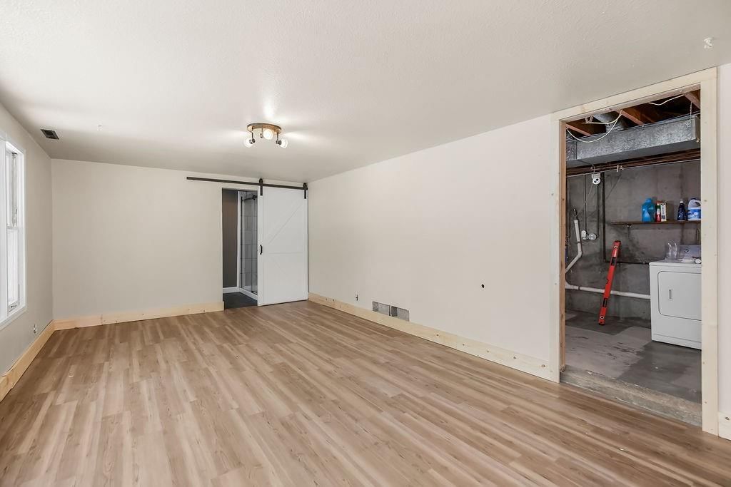 3437 N Chelsea Avenue — photo 12