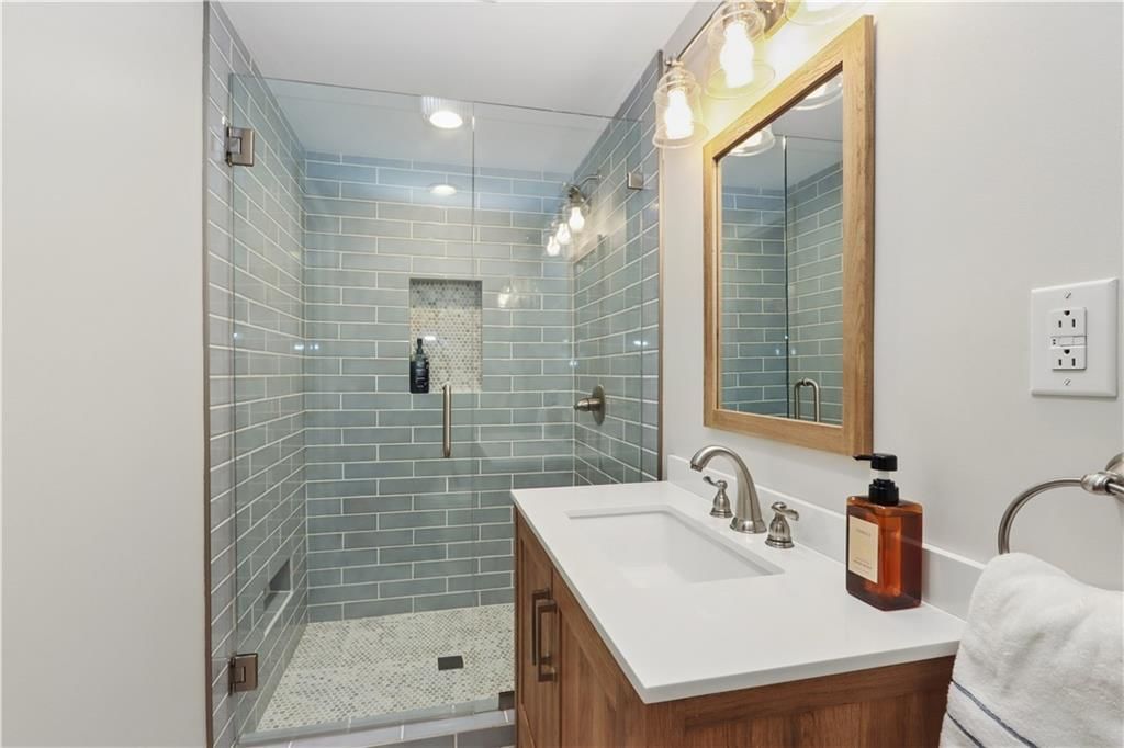 6905 Overhill Road — photo 30