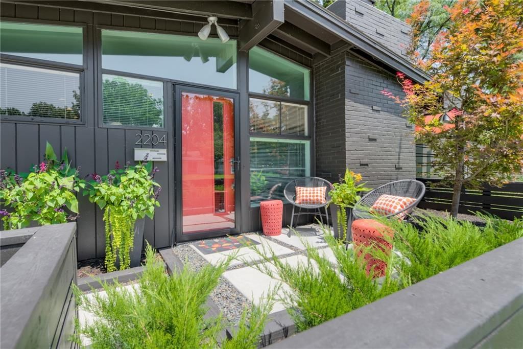 2204 W 71 Terrace — photo 4