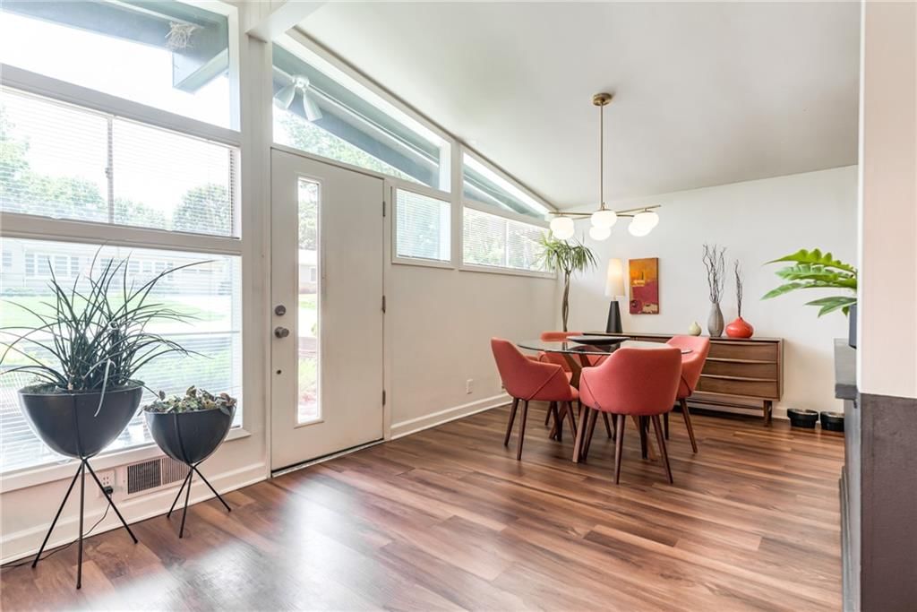 2204 W 71 Terrace — photo 12