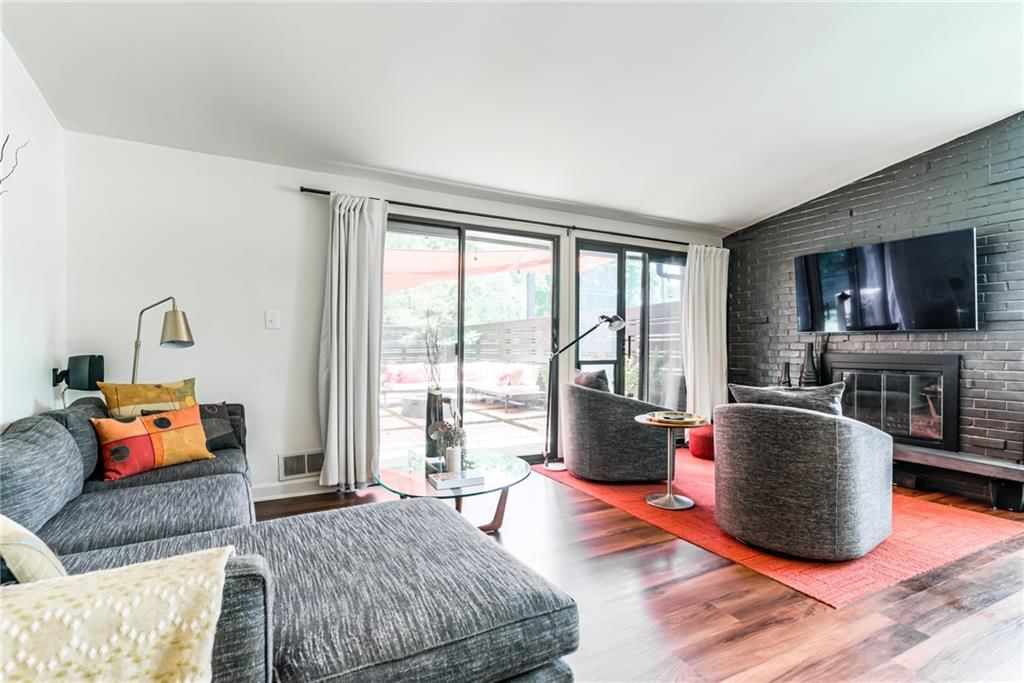 2204 W 71 Terrace — photo 14