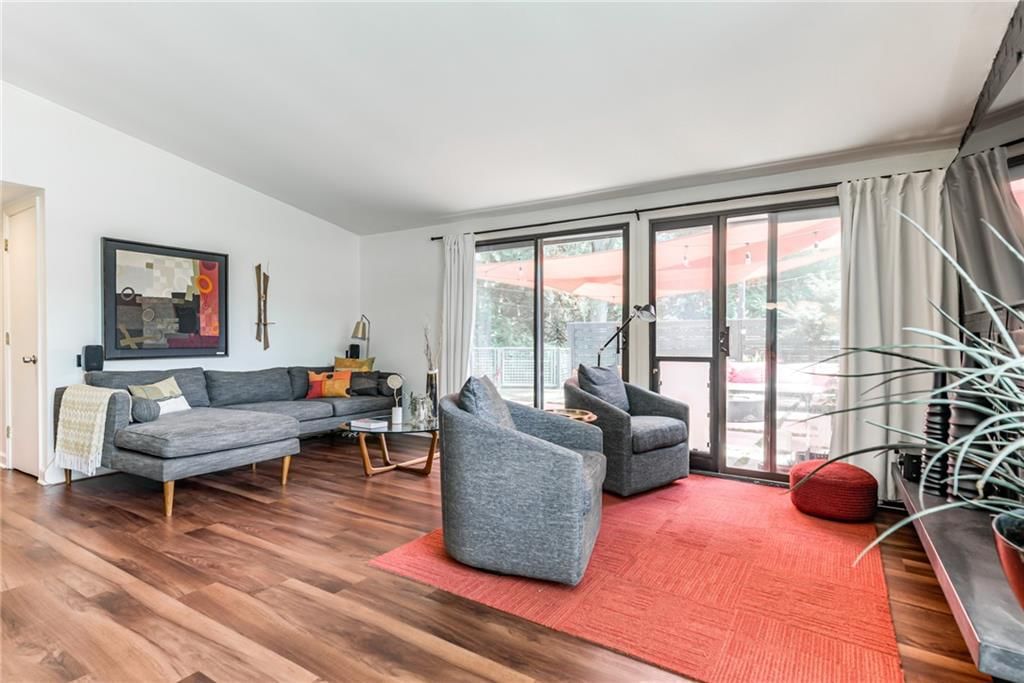 2204 W 71 Terrace — photo 17