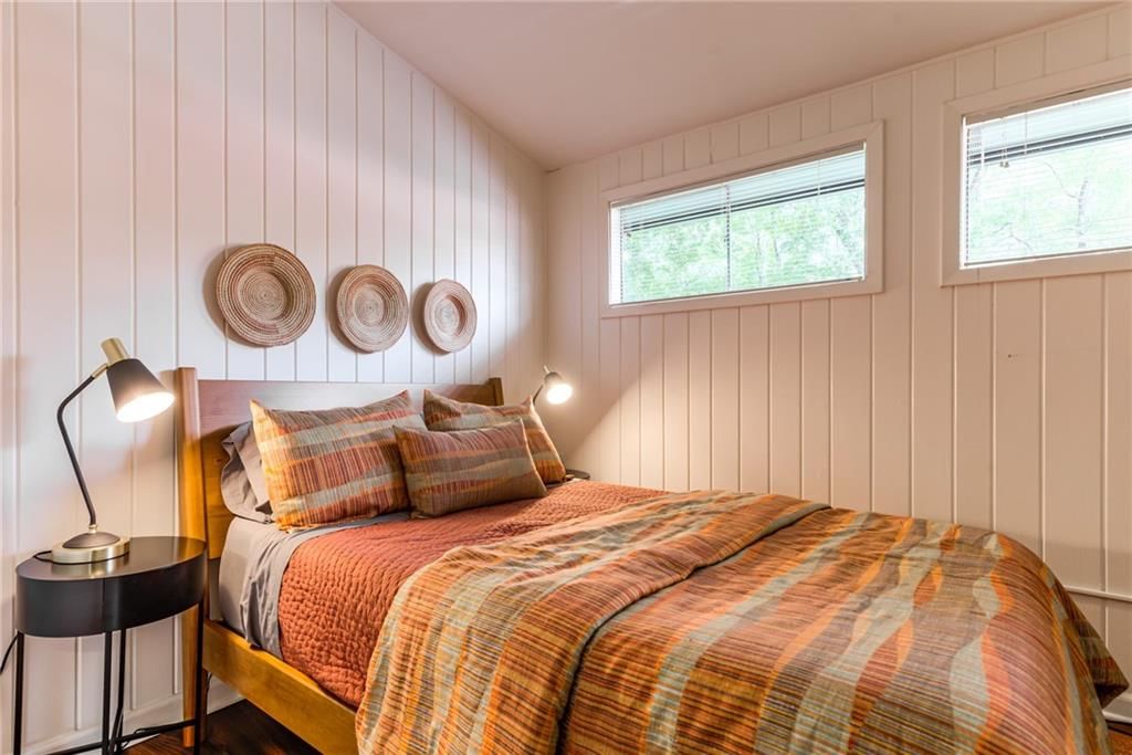 2204 W 71 Terrace — photo 33