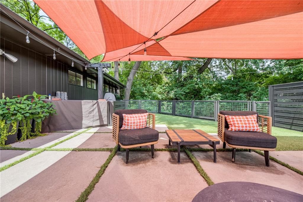 2204 W 71 Terrace — photo 41