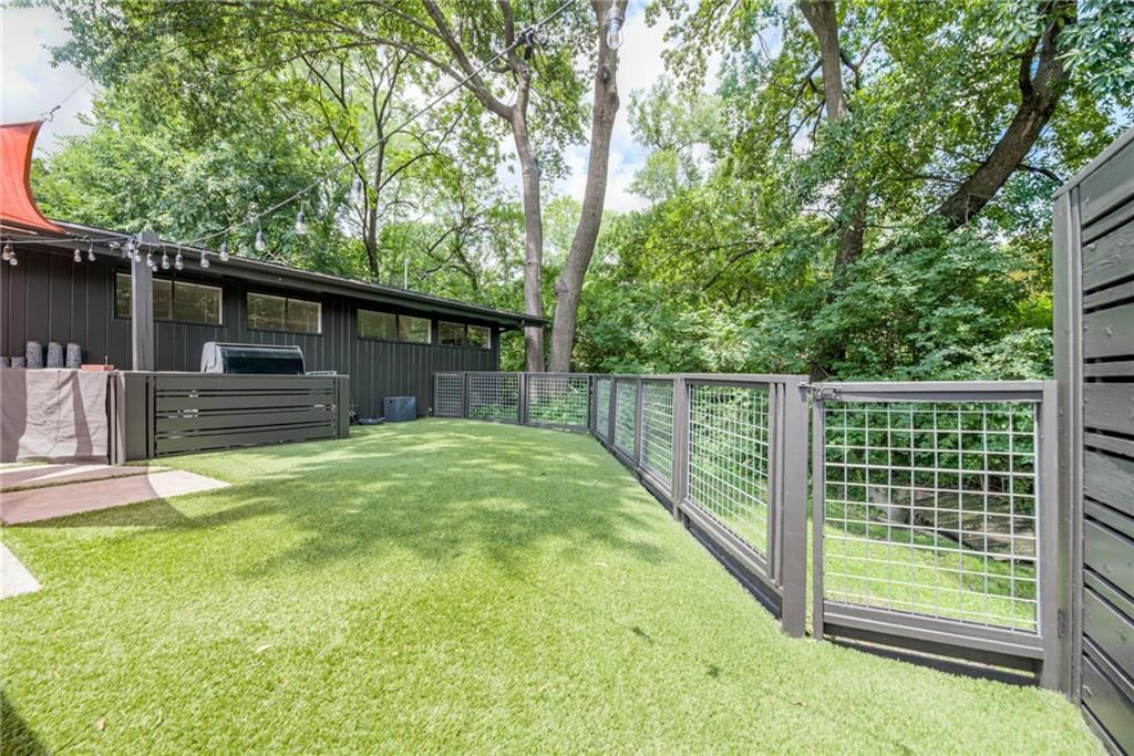 2204 W 71 Terrace — photo 43