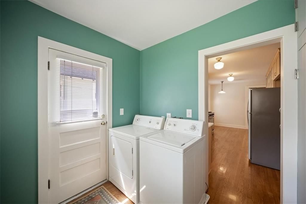 5733 Kenwood Avenue — photo 16