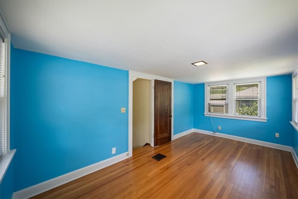 5733 Kenwood Avenue — photo 25