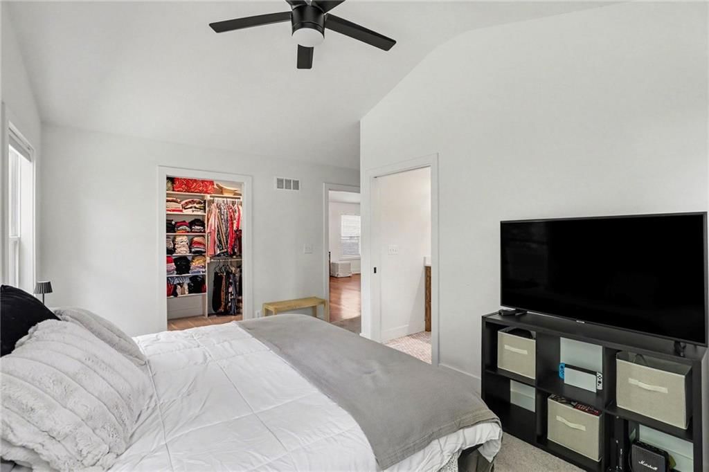 22 W 78th Terrace — photo 11