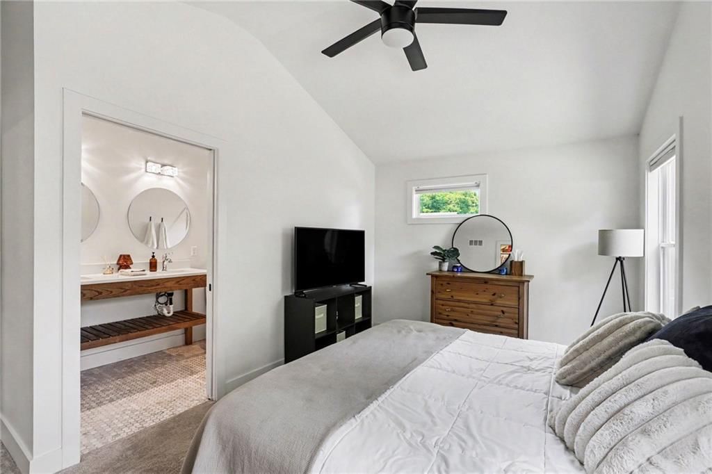 22 W 78th Terrace — photo 12