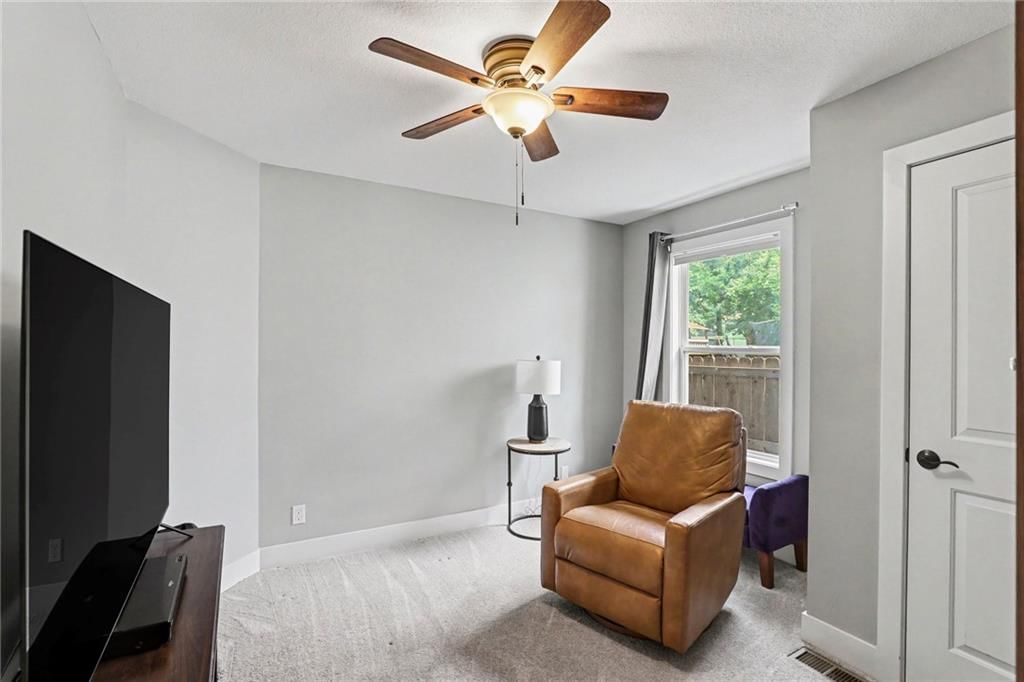 22 W 78th Terrace — photo 16