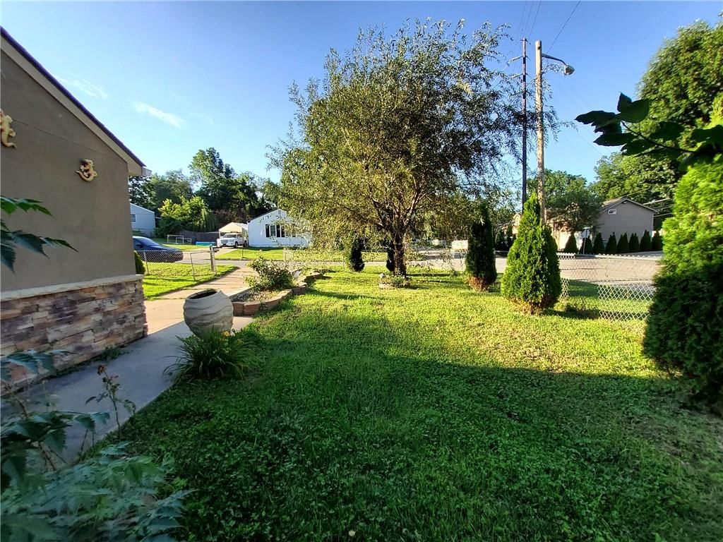 4401 Claudine Lane — photo 6