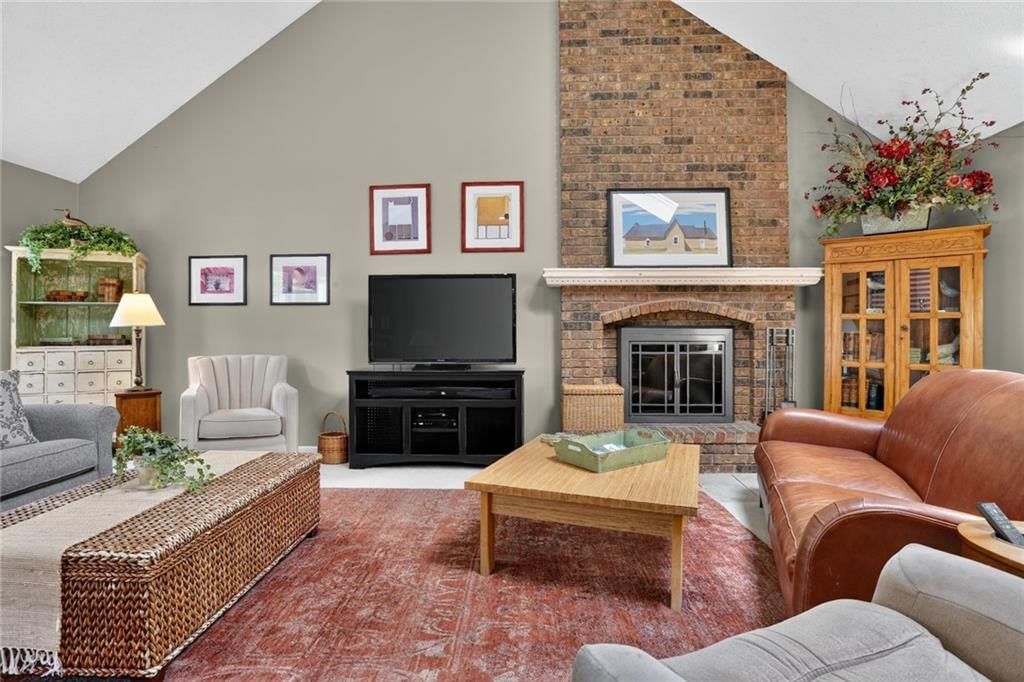 1200 E Layton Drive — photo 3