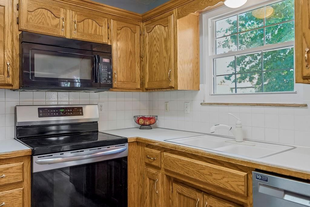 1405 Magnolia Drive — photo 11