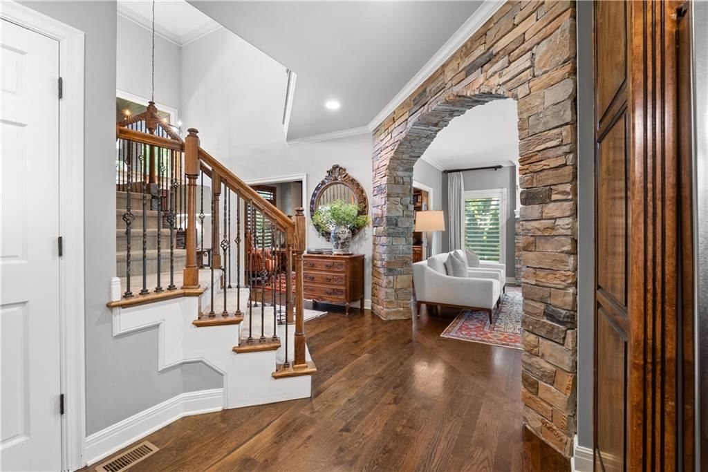 301 NW Rockhill Circle — photo 16