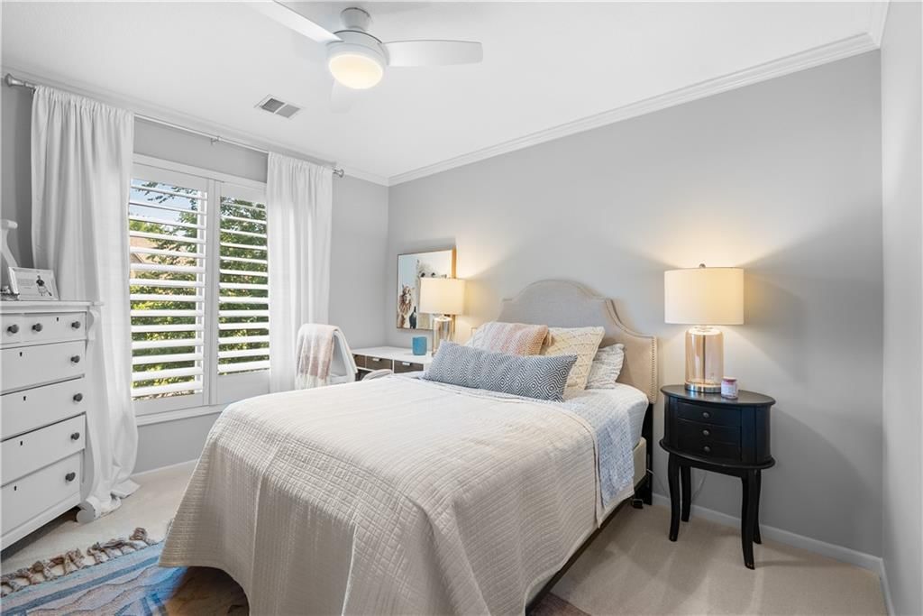 301 NW Rockhill Circle — photo 44