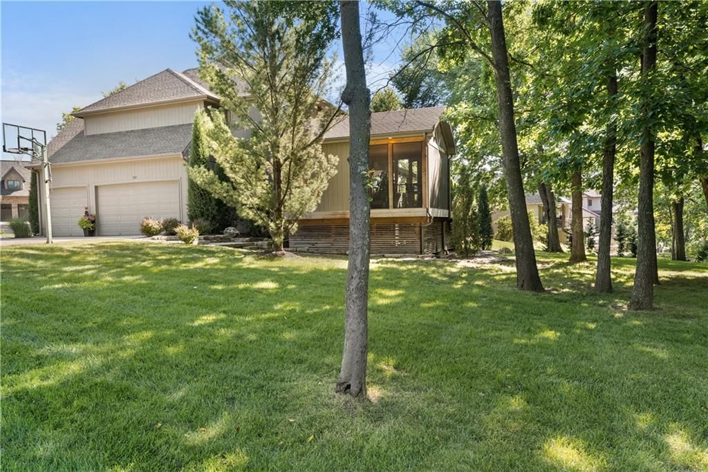 301 NW Rockhill Circle — photo 63