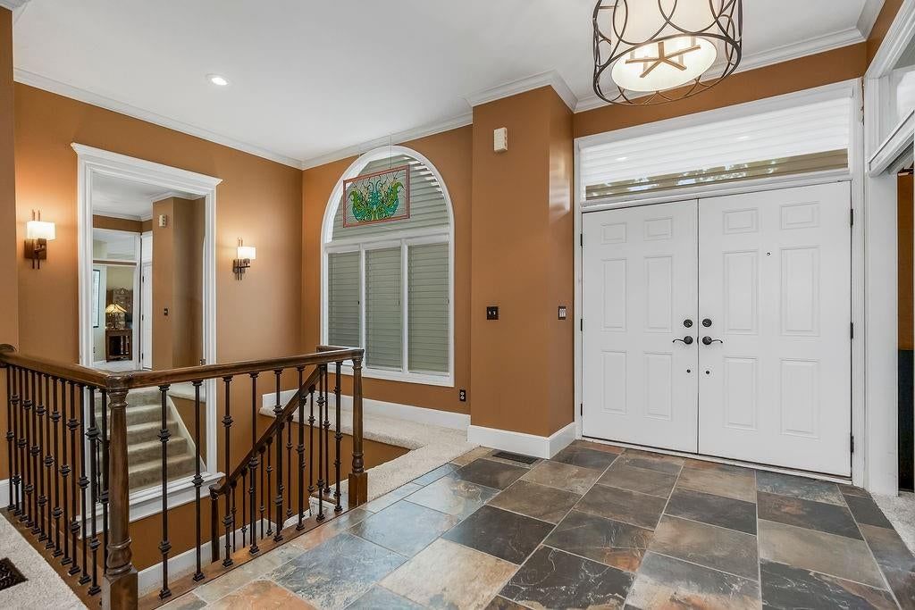 7815 N Revere Drive — photo 4