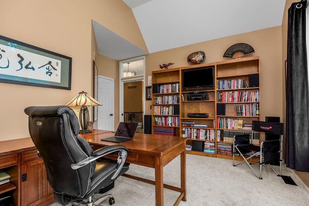 7815 N Revere Drive — photo 5