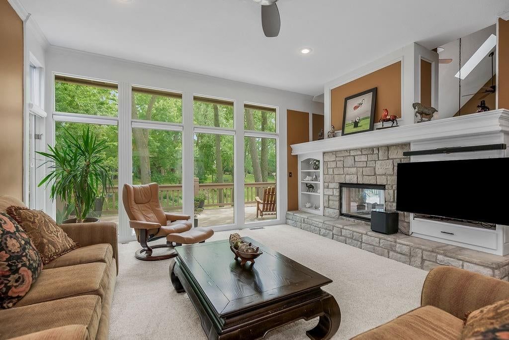 7815 N Revere Drive — photo 6