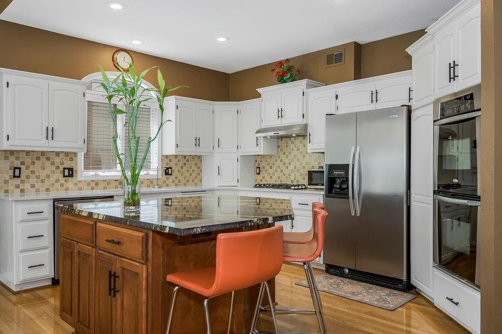 7815 N Revere Drive — photo 12
