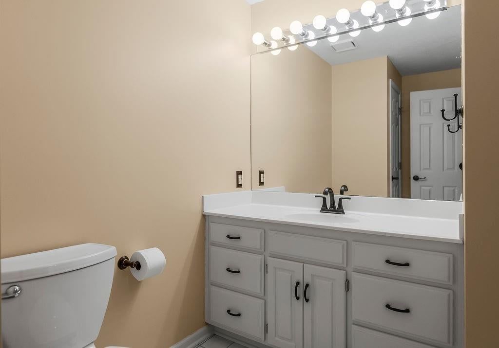 7815 N Revere Drive — photo 22