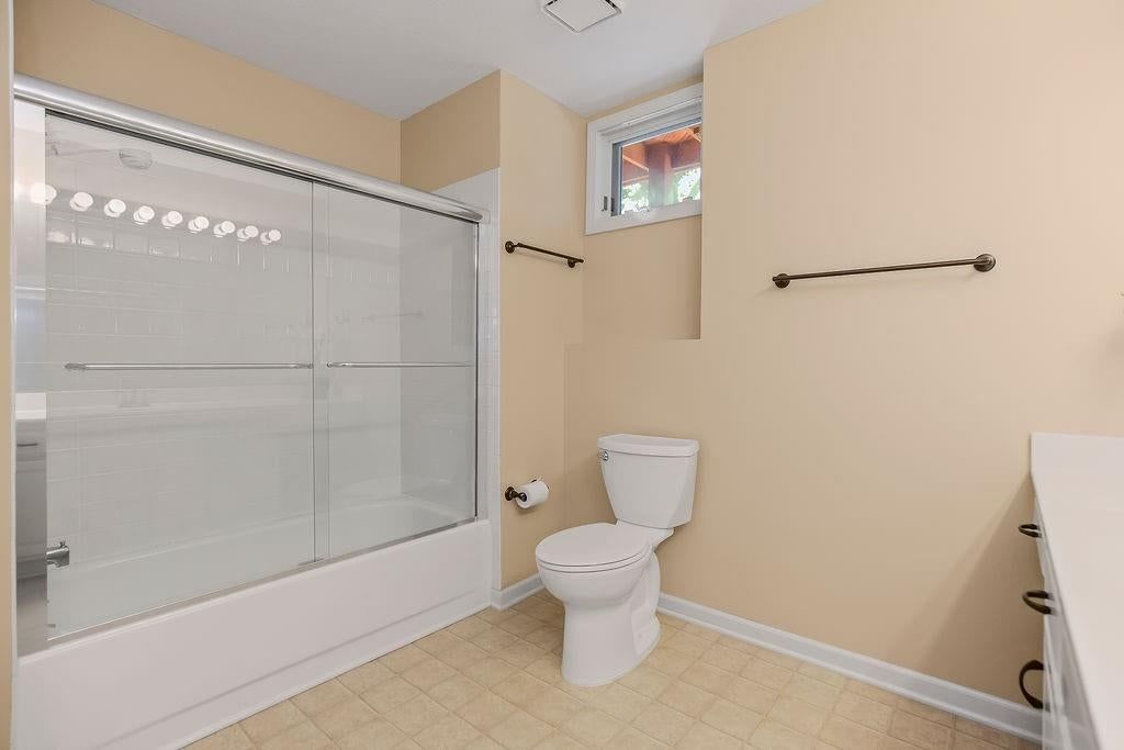 7815 N Revere Drive — photo 26