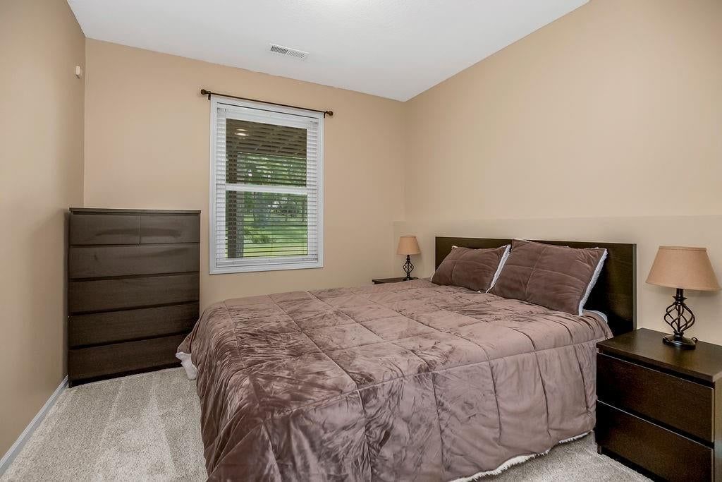 7815 N Revere Drive — photo 27