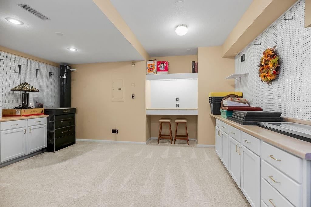 7815 N Revere Drive — photo 32
