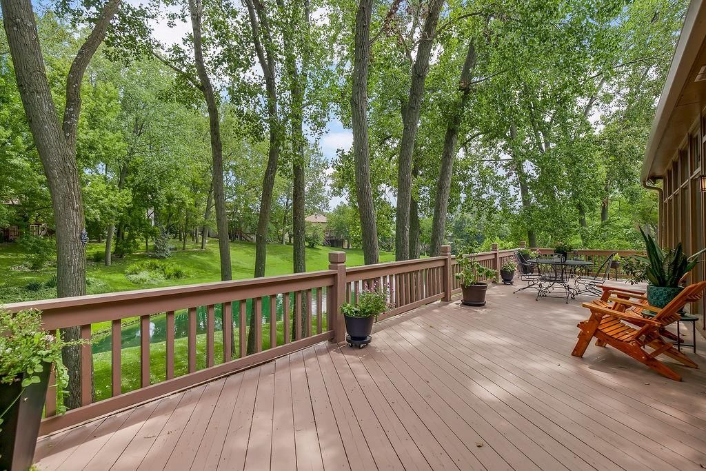 7815 N Revere Drive — photo 34
