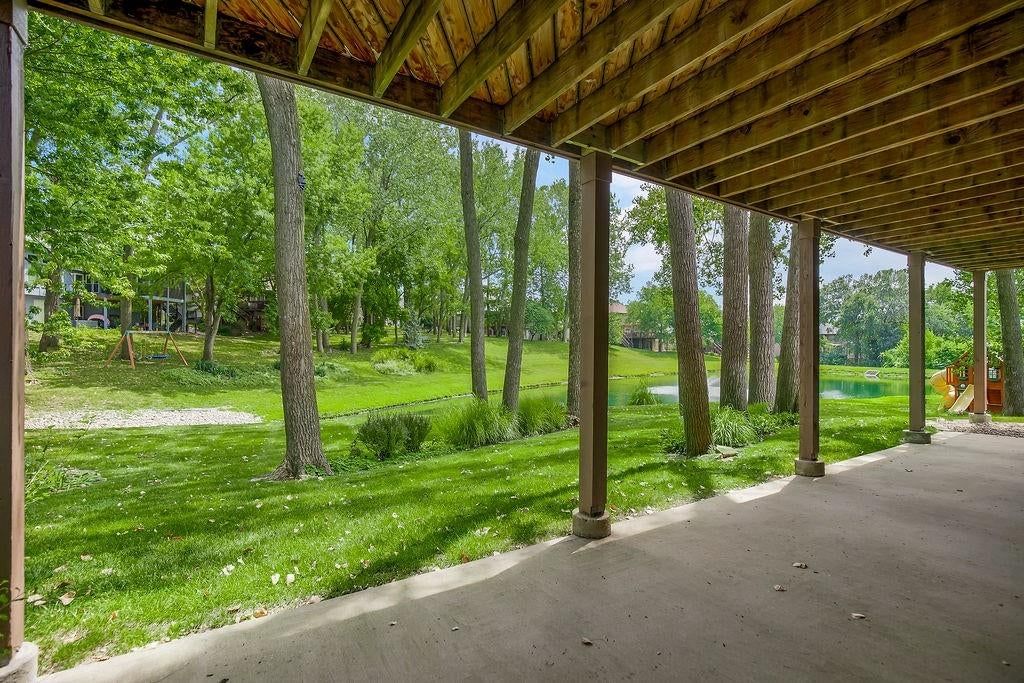 7815 N Revere Drive — photo 36