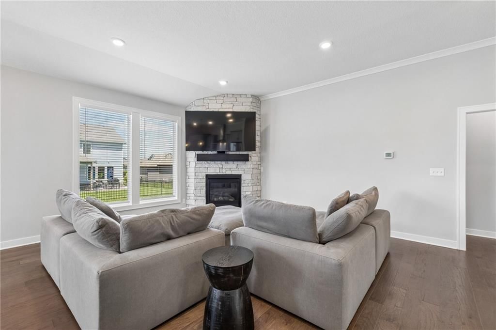 3212 SW Arbor Tree Drive — photo 9