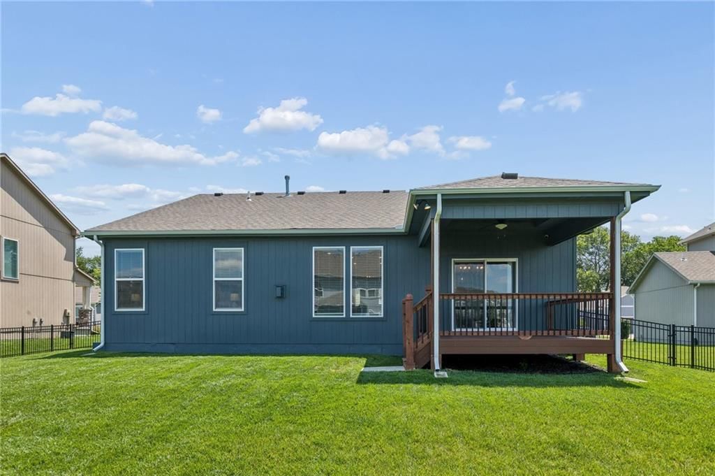 3212 SW Arbor Tree Drive — photo 33