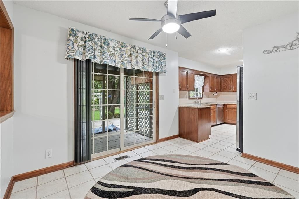 11724 Craig Street — photo 10