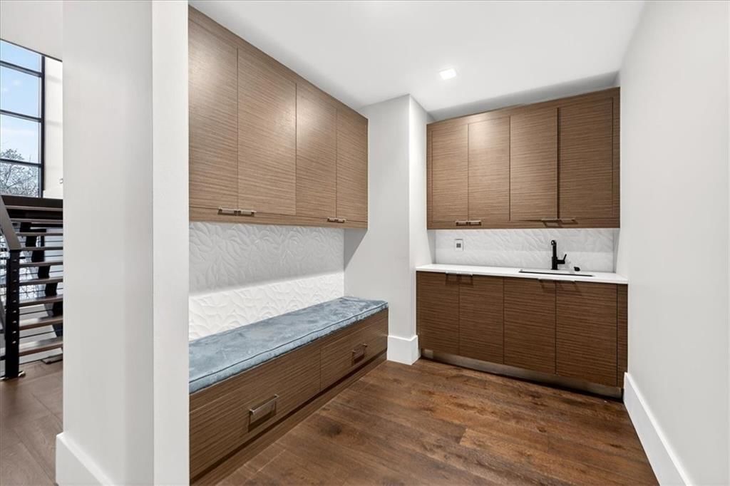 3906 W 69th Street — photo 10