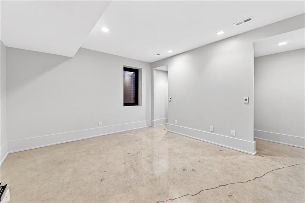 3906 W 69th Street — photo 31