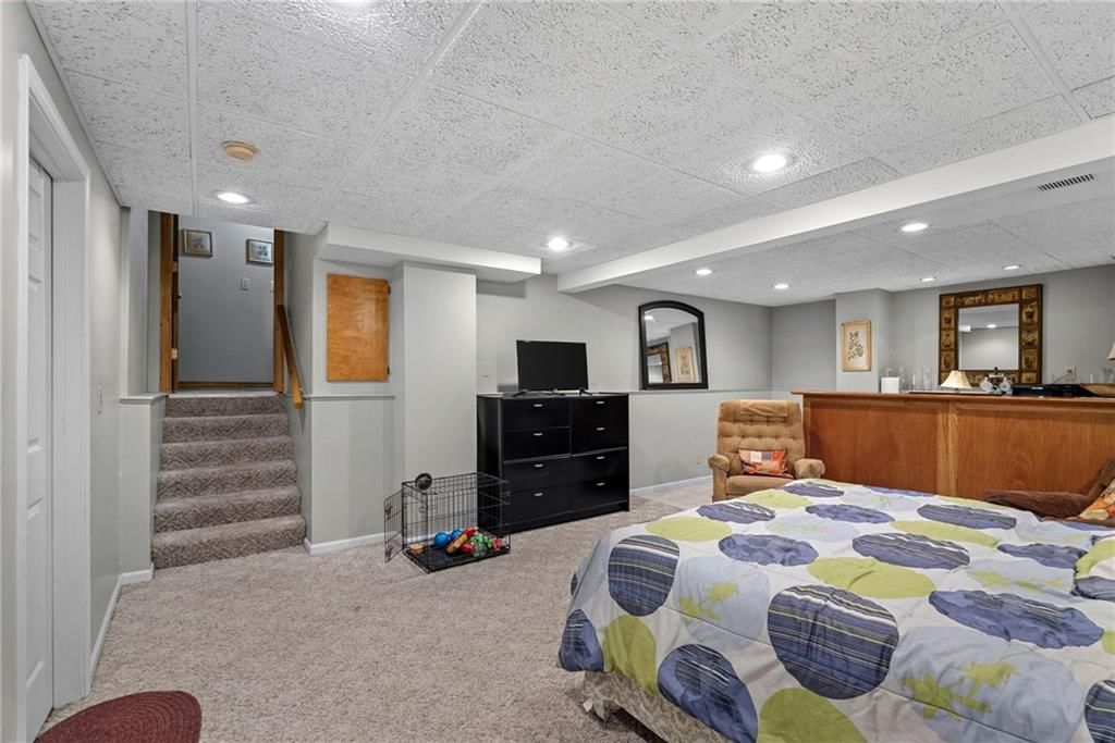 8002 W 147TH Terrace — photo 30