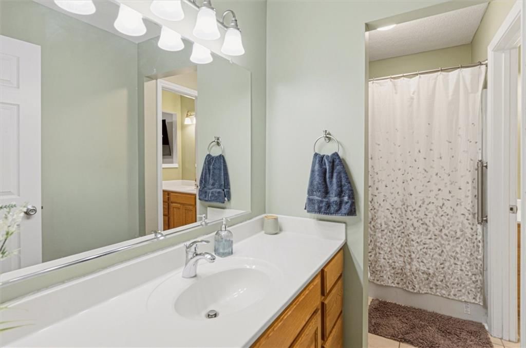 210 SE Circleview Drive — photo 13