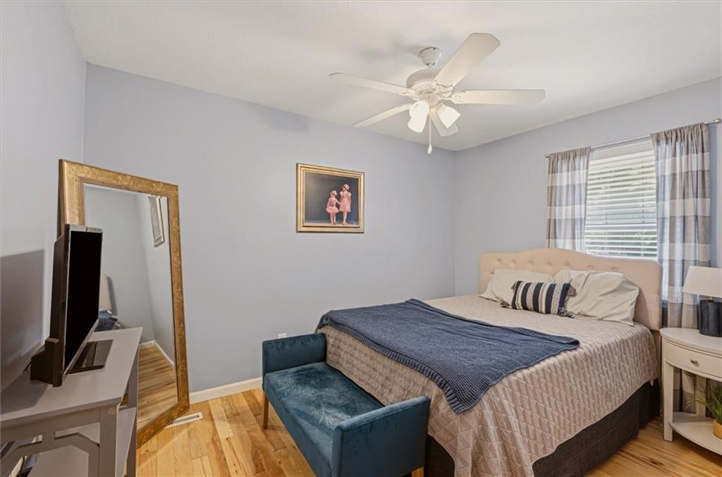 210 SE Circleview Drive — photo 14