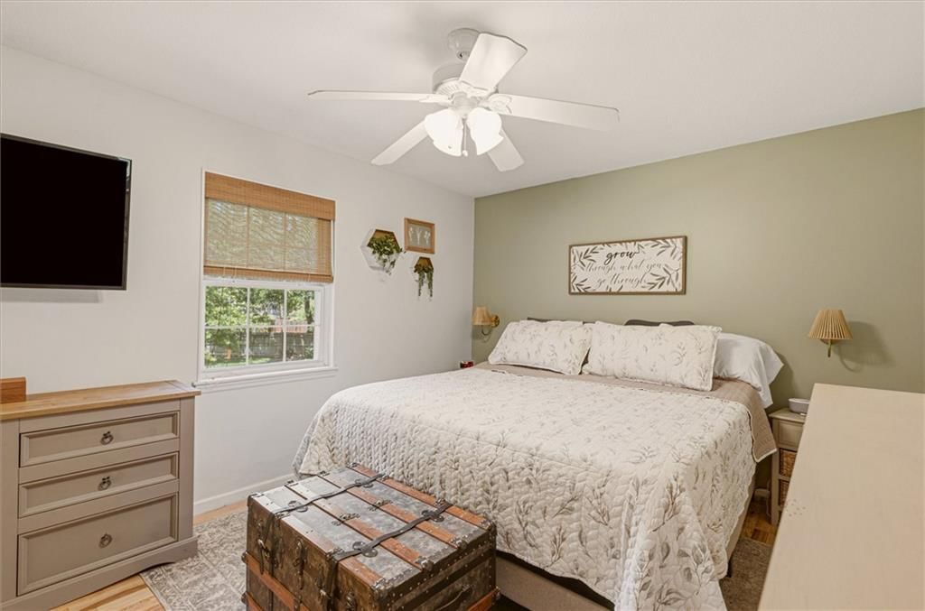 210 SE Circleview Drive — photo 16
