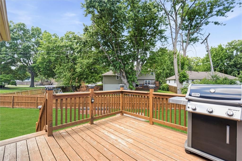 210 SE Circleview Drive — photo 24