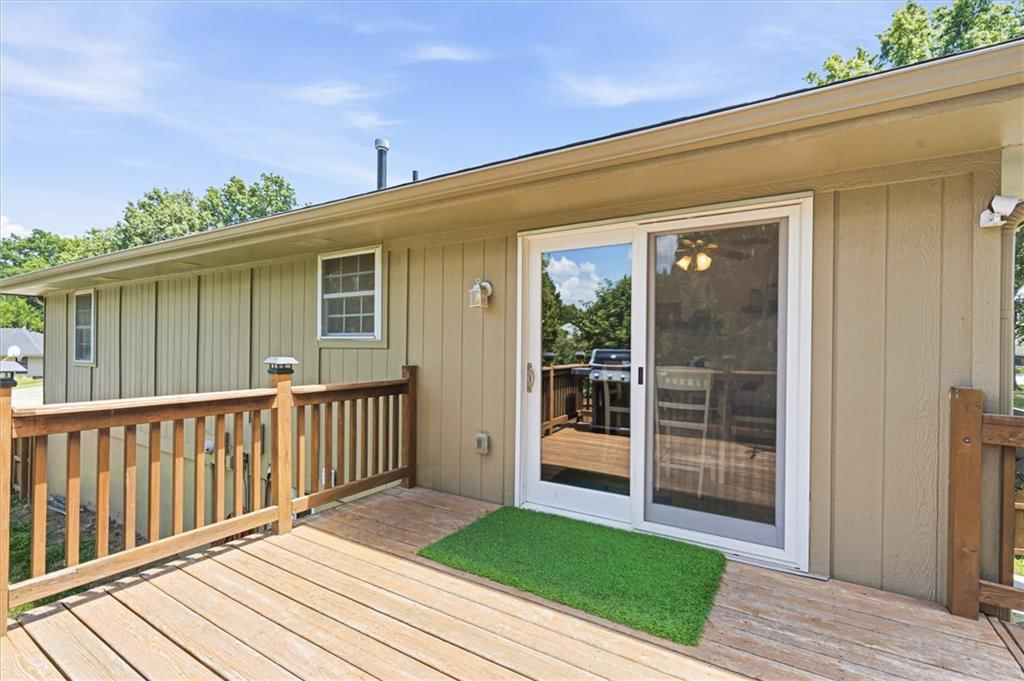 210 SE Circleview Drive — photo 25