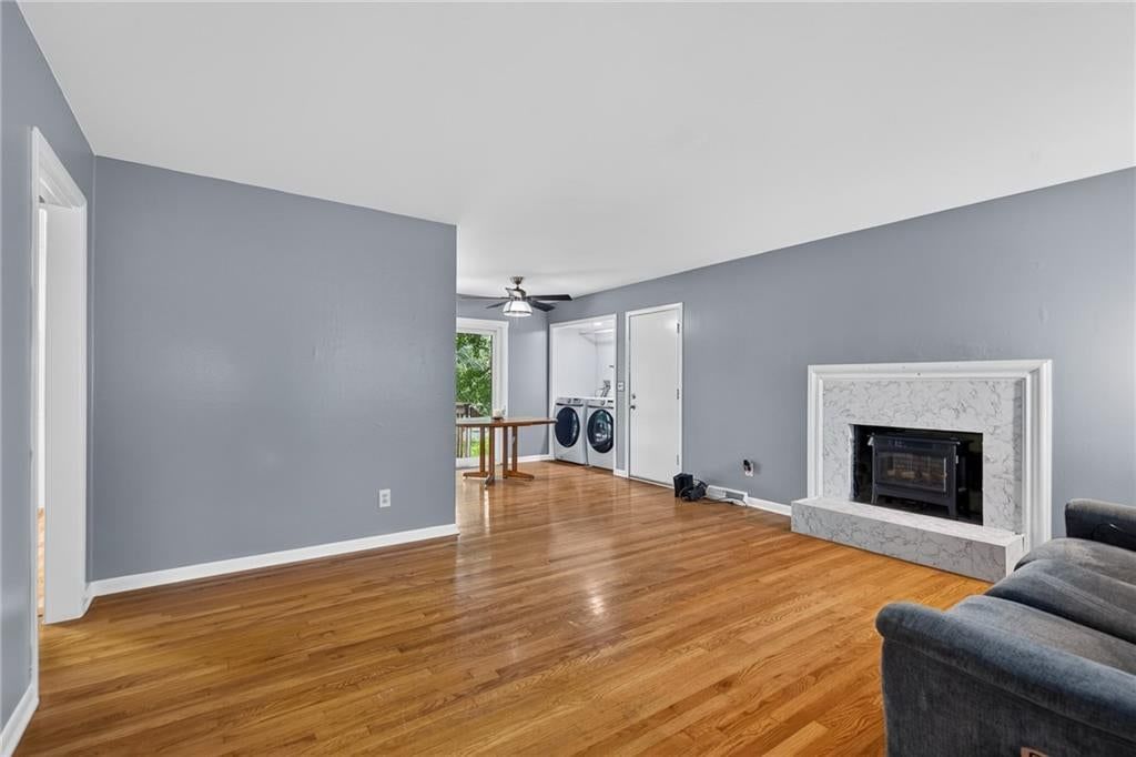 9255 Hemlock Street — photo 4