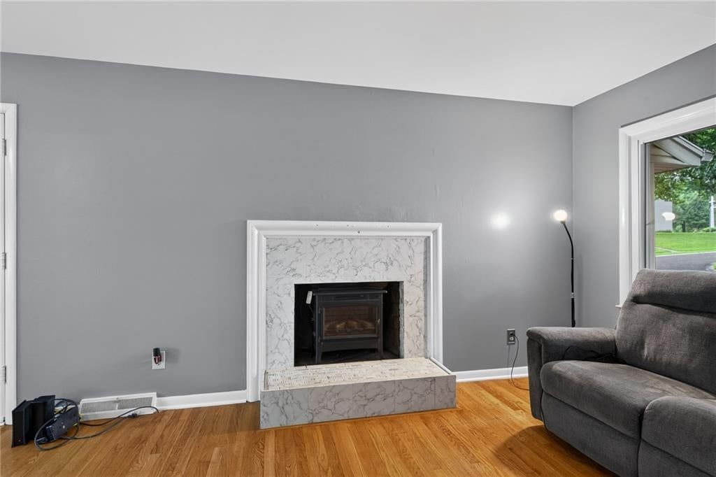 9255 Hemlock Street — photo 7