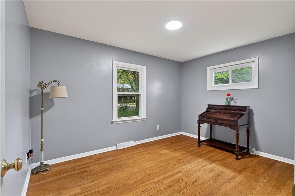 9255 Hemlock Street — photo 12