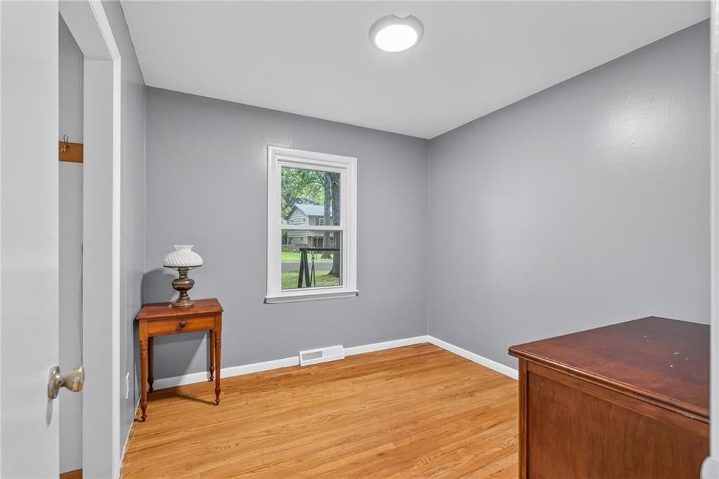 9255 Hemlock Street — photo 17