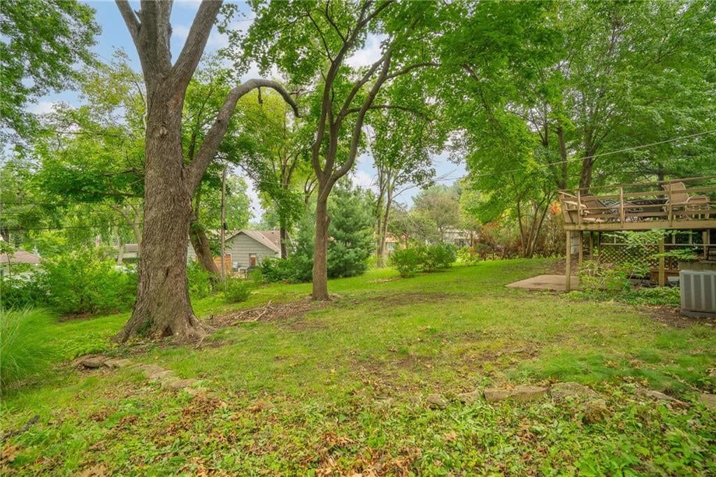 9255 Hemlock Street — photo 31