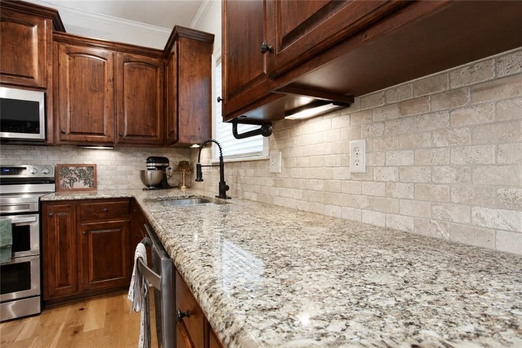 1304 Aberdeen Circle — photo 5