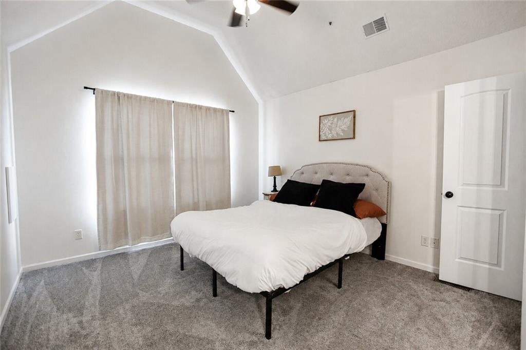 1304 Aberdeen Circle — photo 17